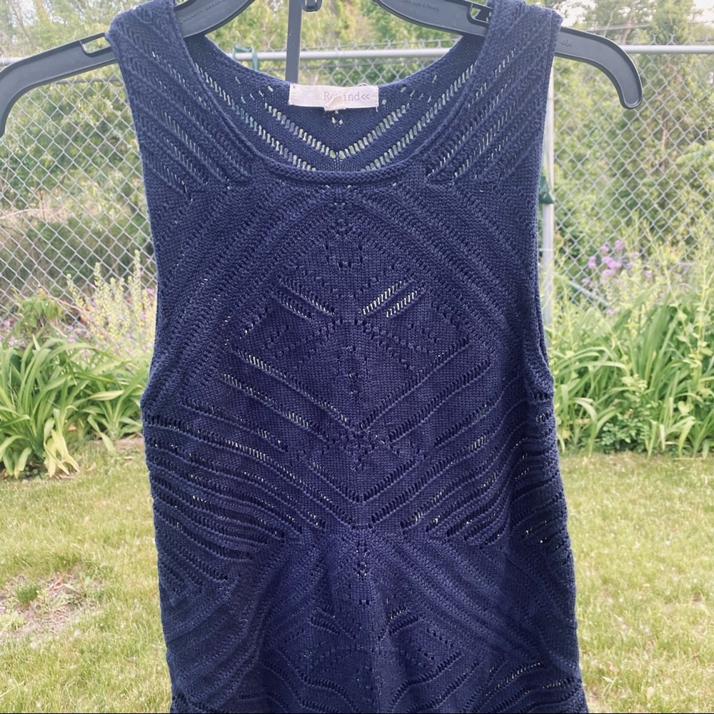 Rewind sleeveless knit sweater tank blue size M